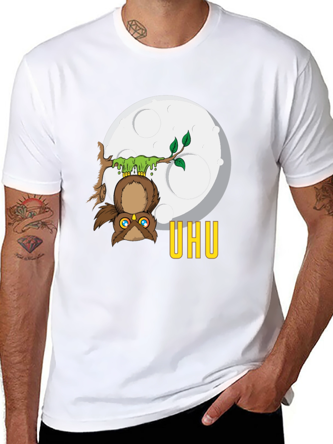 Cartoon Owl UHU Moon Graphic Black T-Shirt