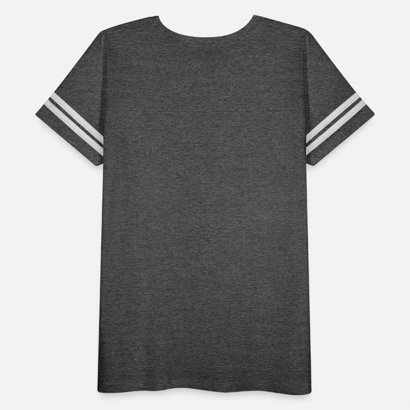 "Vintage-inspired 4th of July design: features