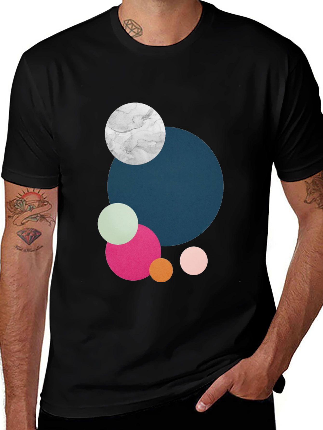 Modern Abstract Circles Graphic Tee - Black