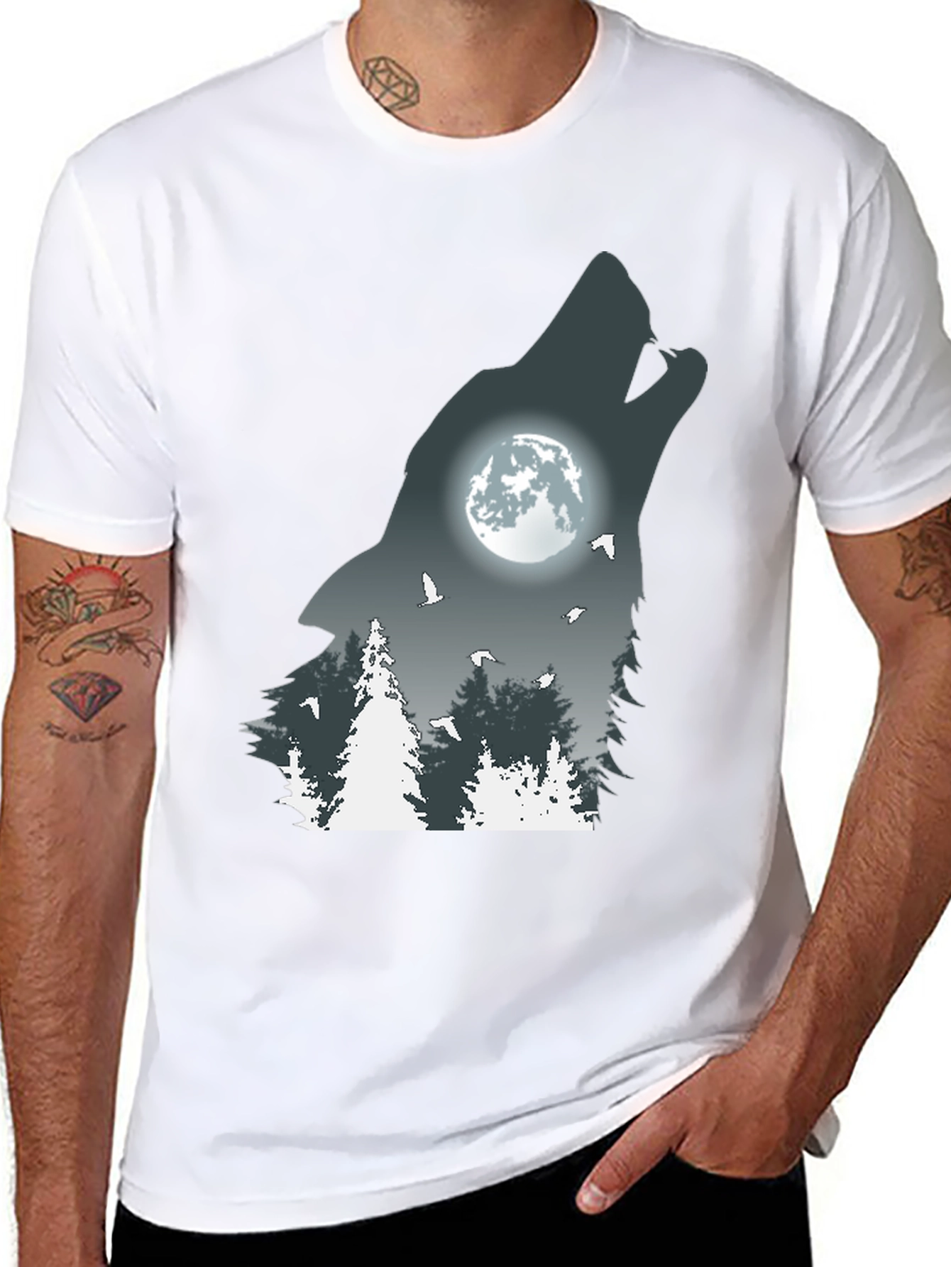 Wolf Howling Moon Graphic T-Shirt