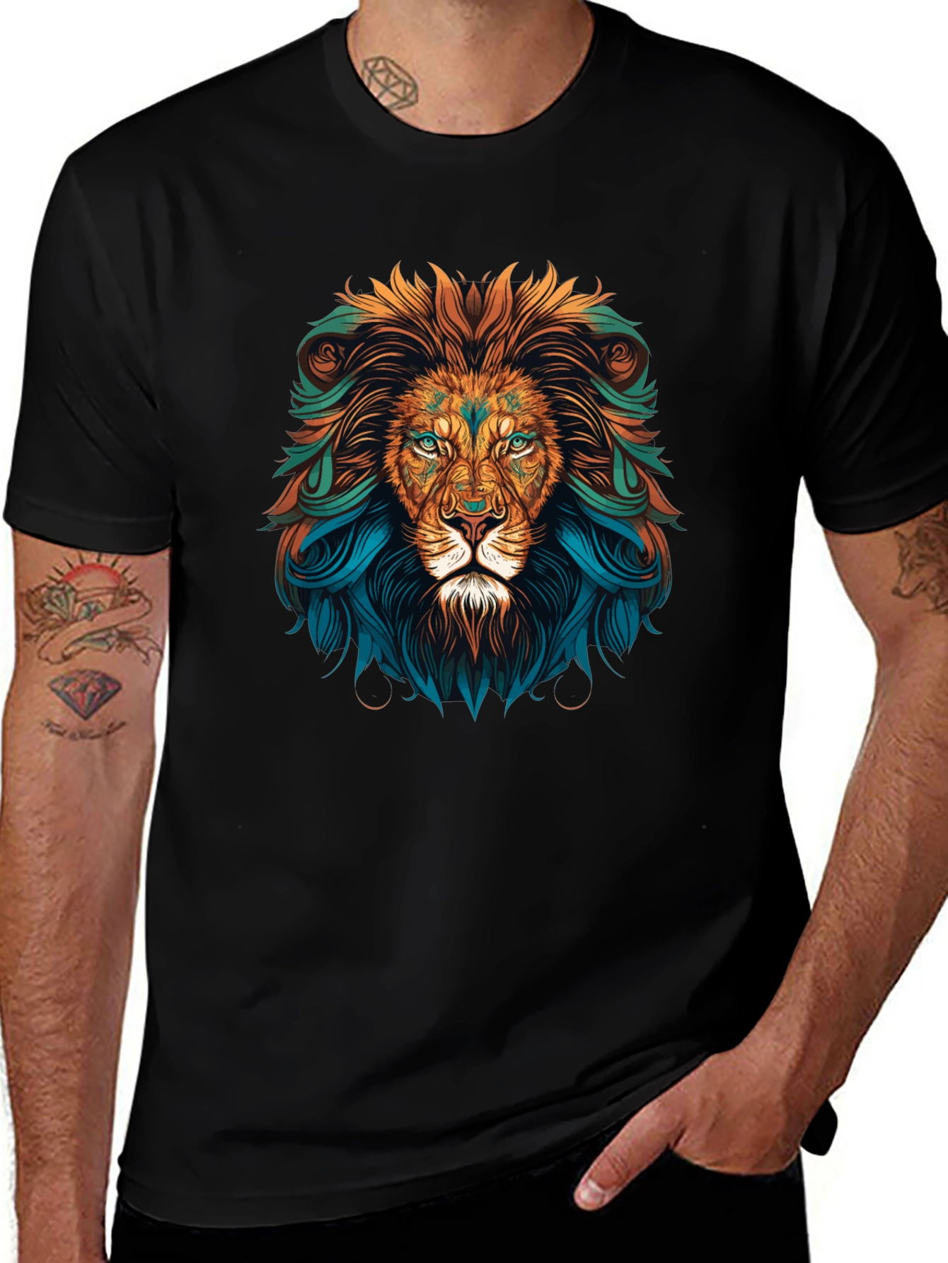 Lion Head Graphic Tee - Bold Artistic Design
