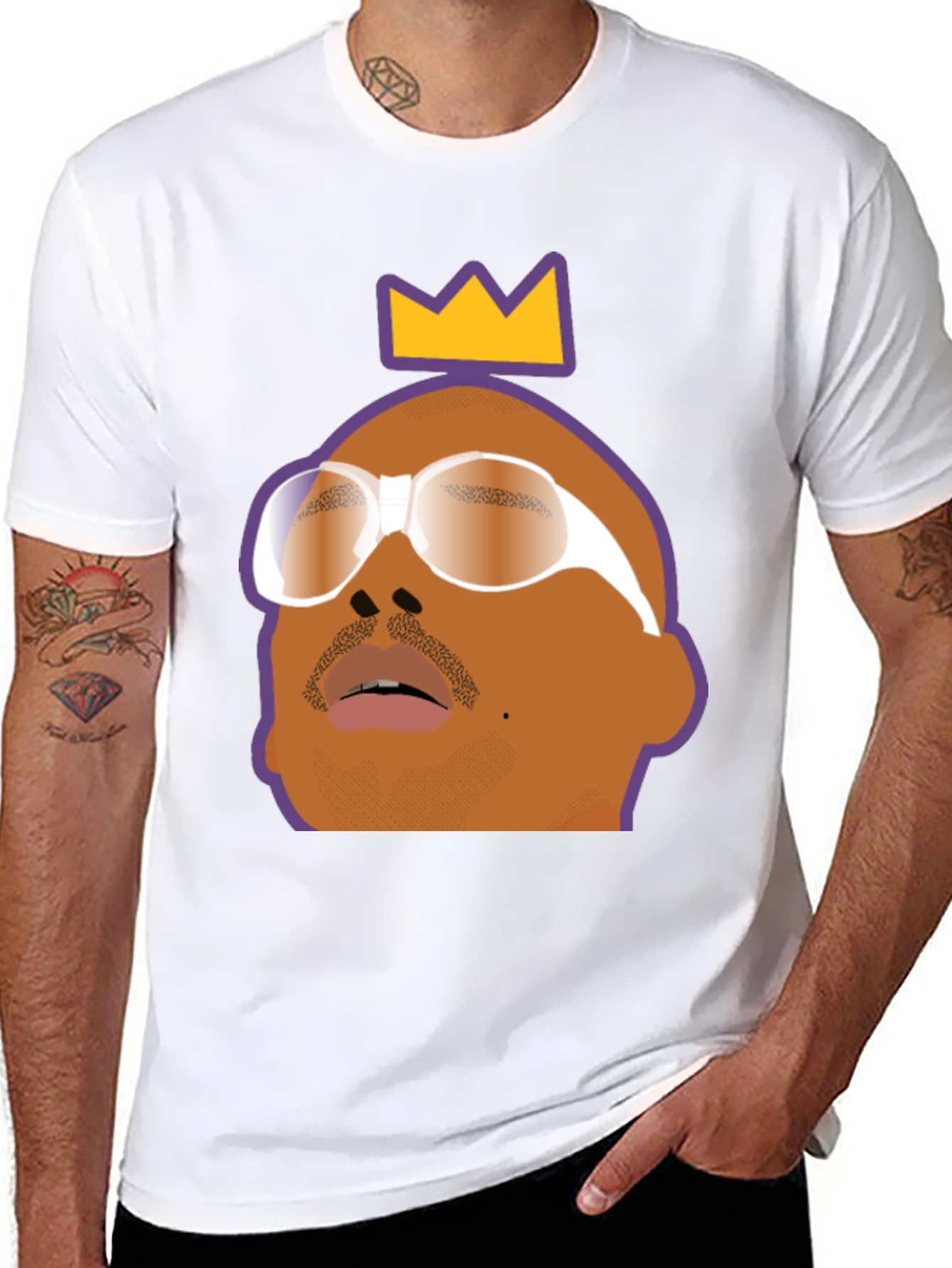King Graphic Tee - Stylish Black T-Shirt