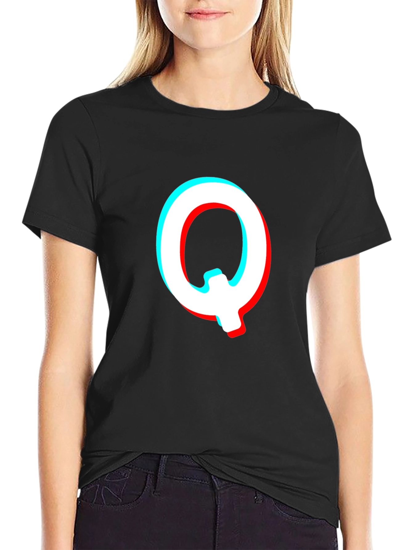 Letter Q Glitch Effect Graphic T-Shirt