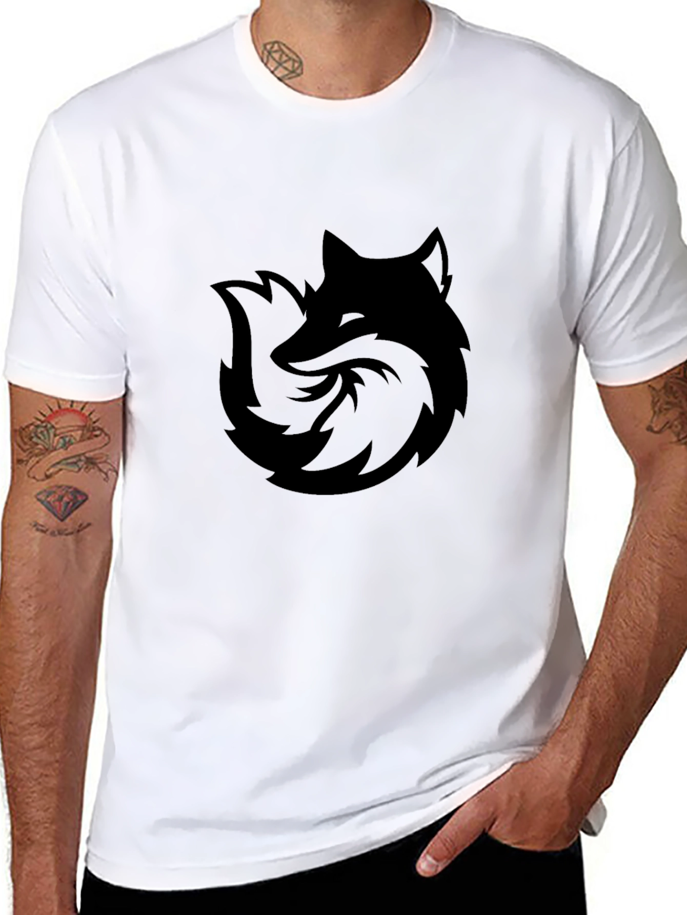 Stylish Black Fox Graphic T-Shirt - Casual Comfort