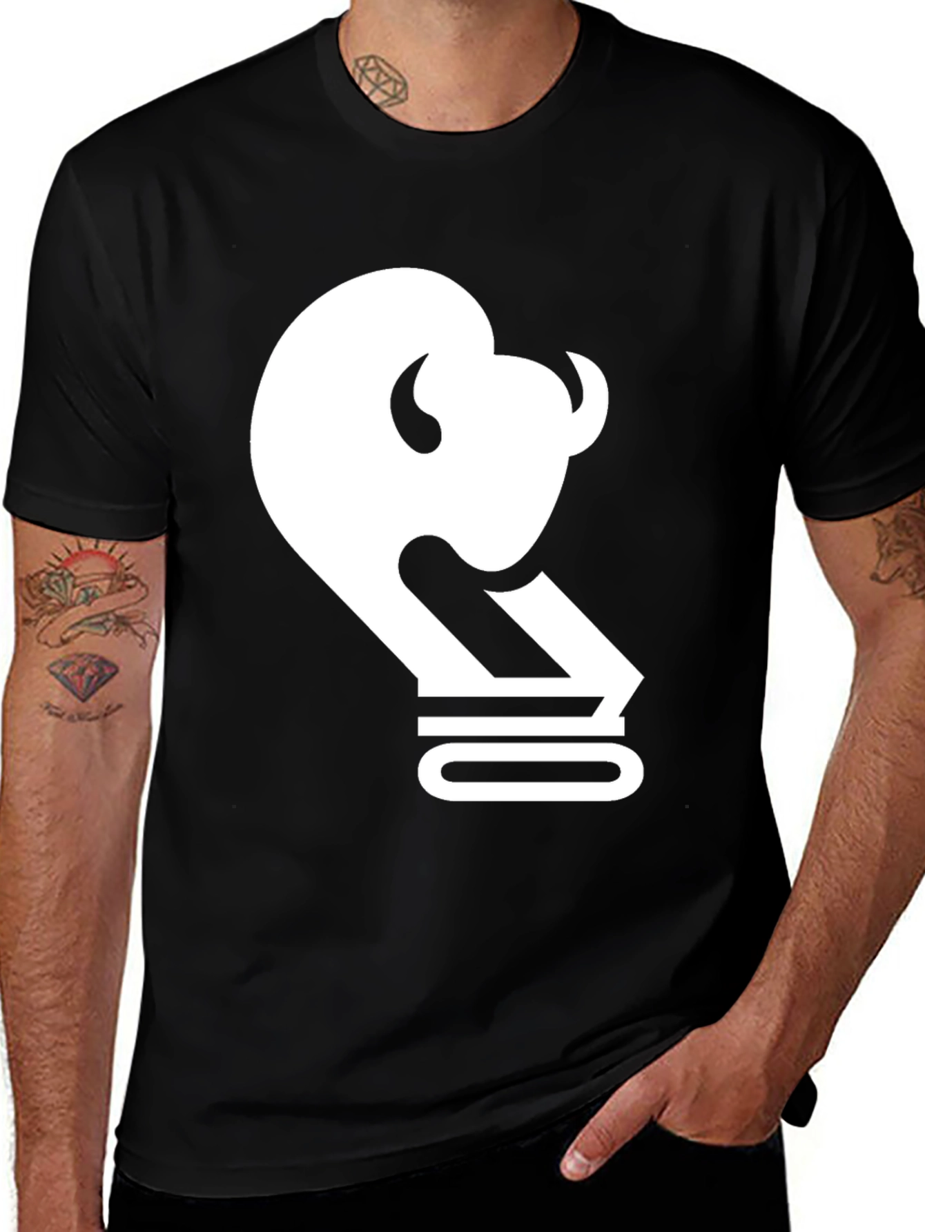 Buffalo Outline Graphic Tee - Black
