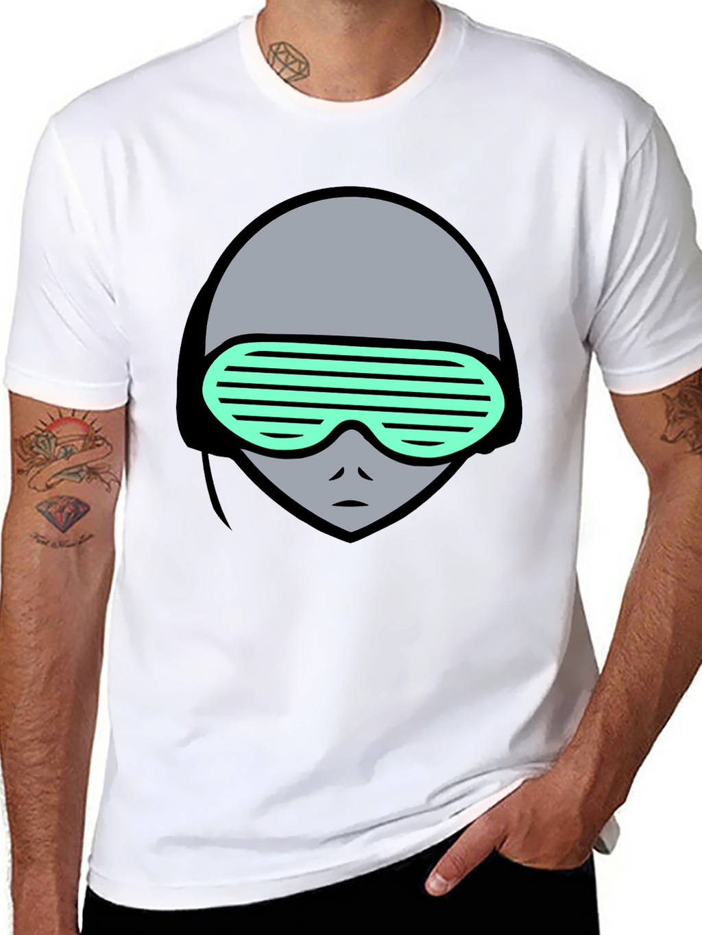 Retro Alien Graphic Tee - Black Cotton T-Shirt
