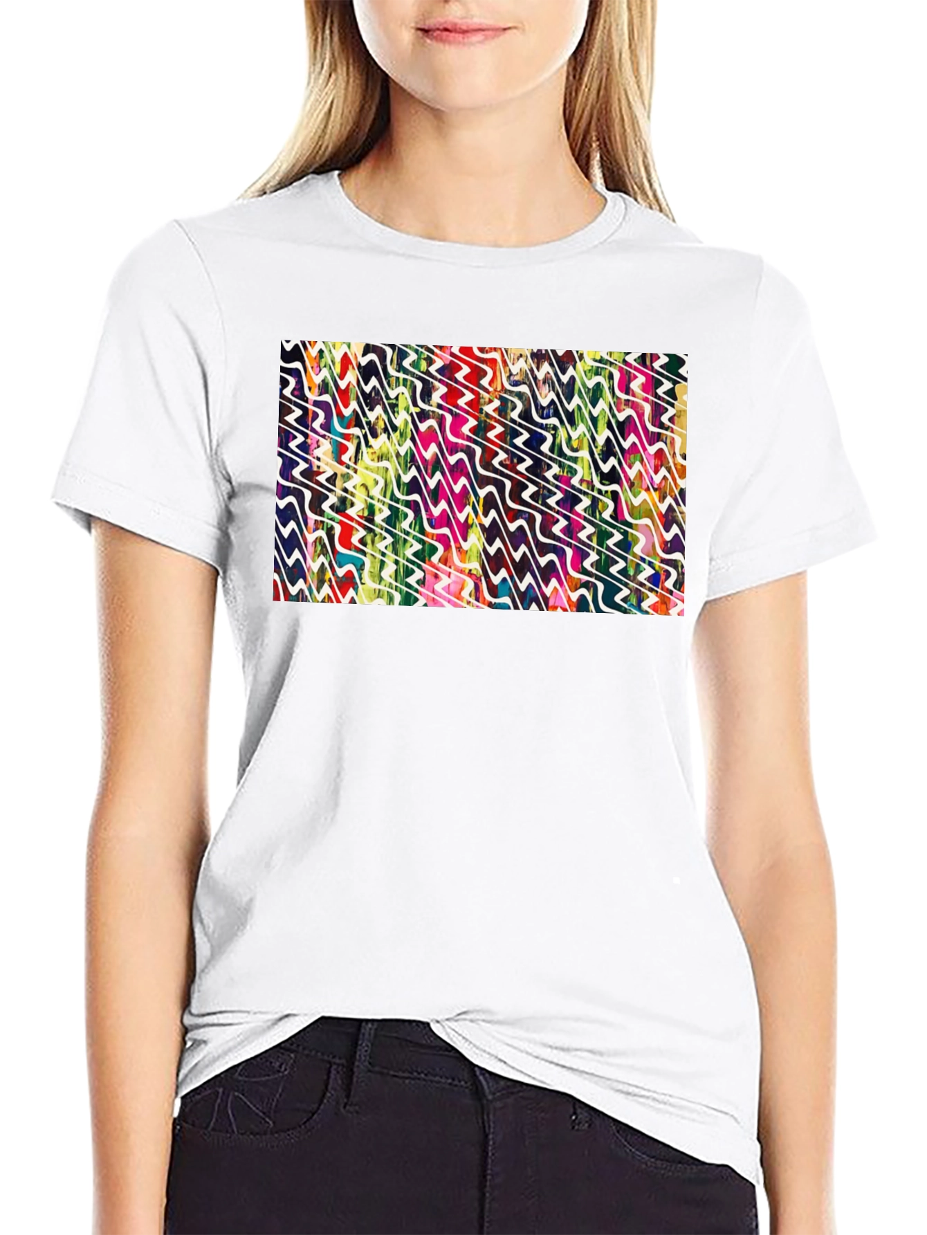 Abstract Wave Pattern Black Tee