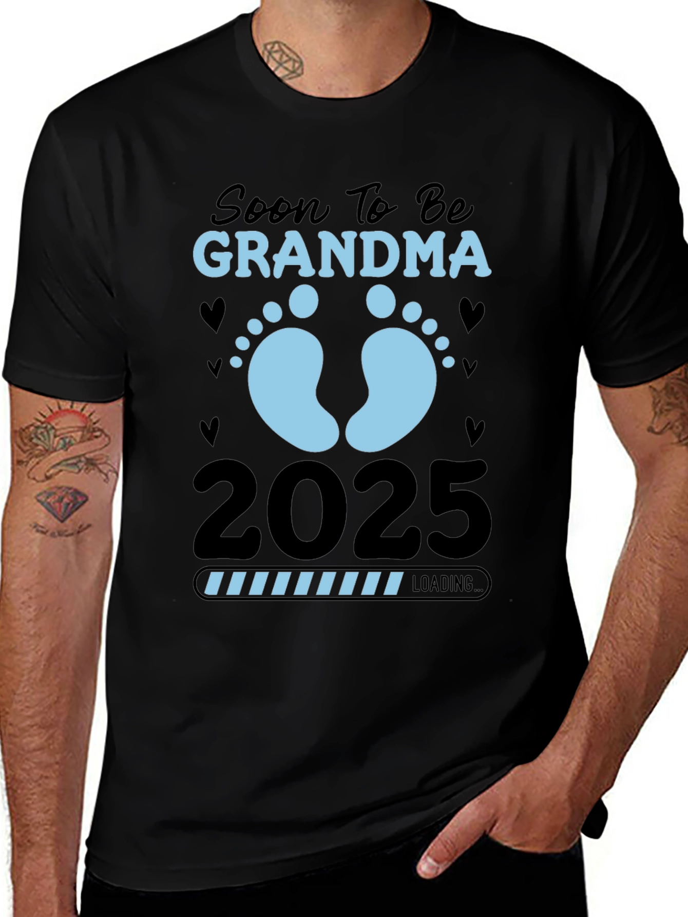 Soon to be Grandma 2025 Loading T-Shirt