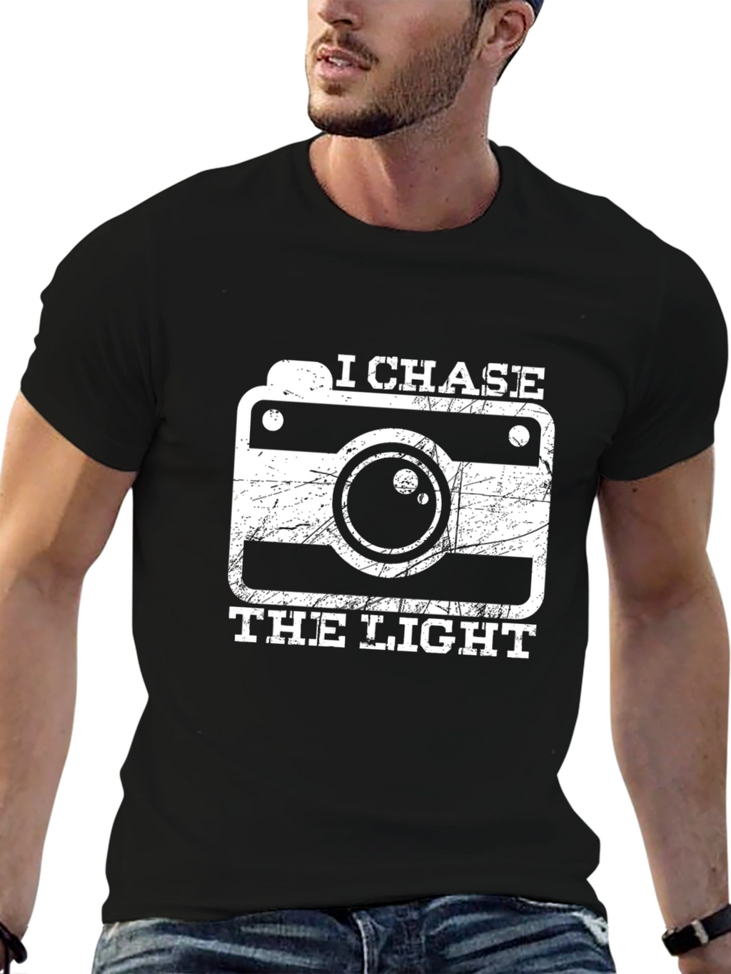I Chase The Light Photographer T-Shirt - Black