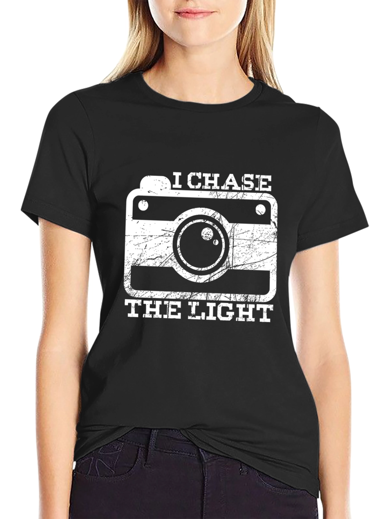 I Chase The Light Photographer T-Shirt - Black