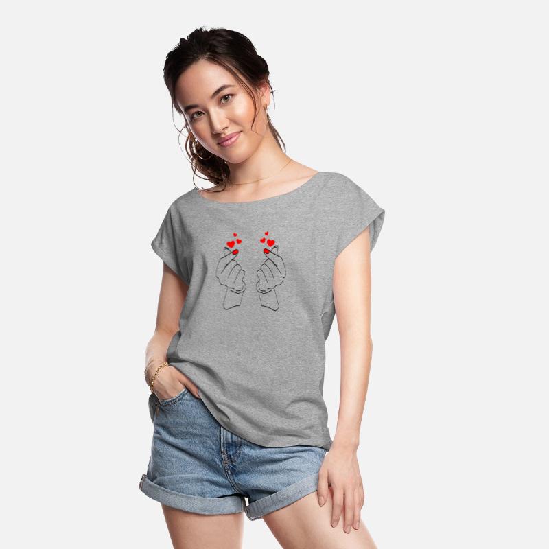Korean finger heart