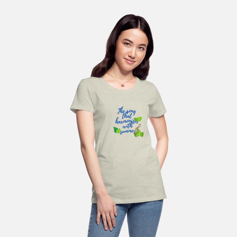 Look at the classic summer t-shirt