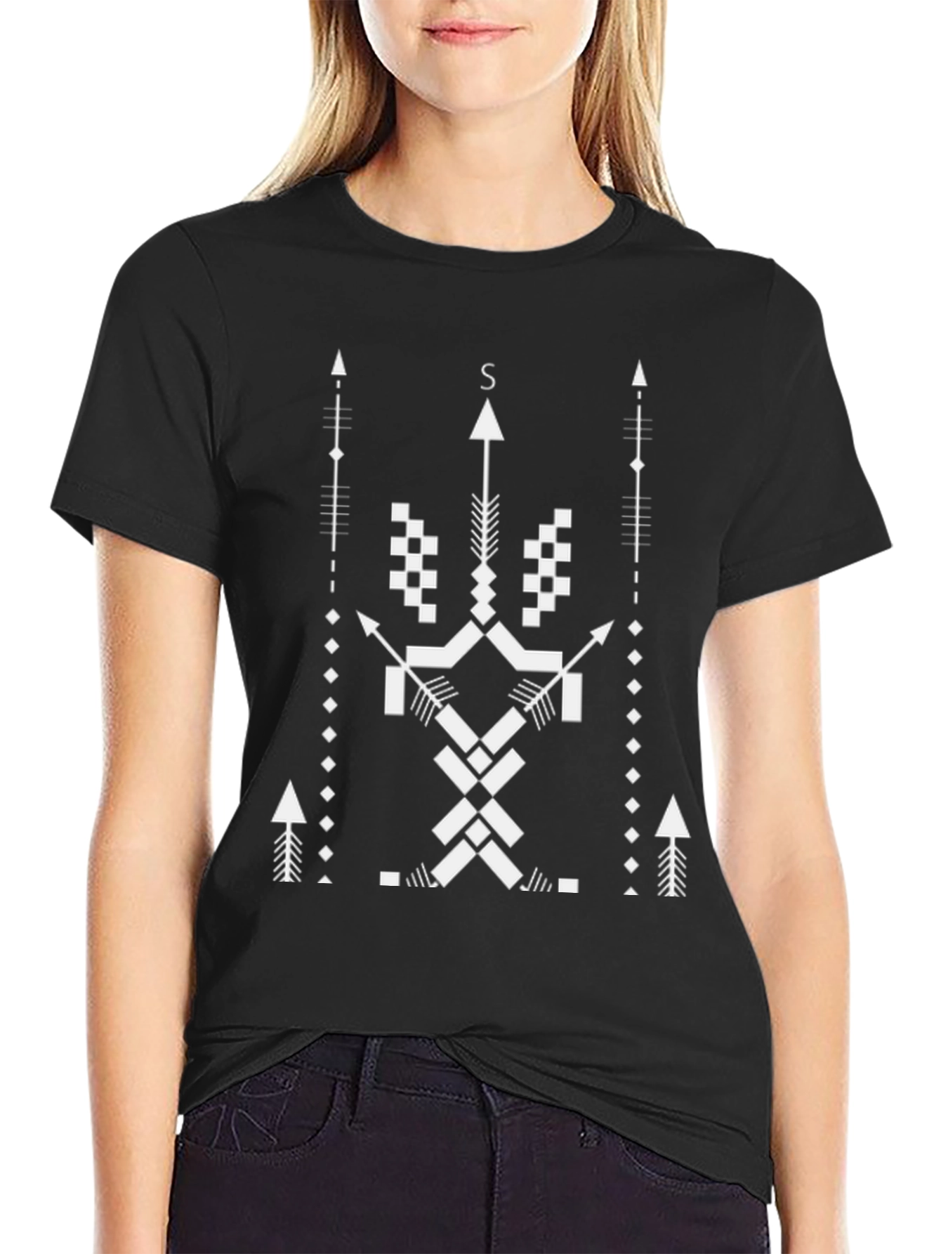 Geometric Arrow Graphic Tee - Black