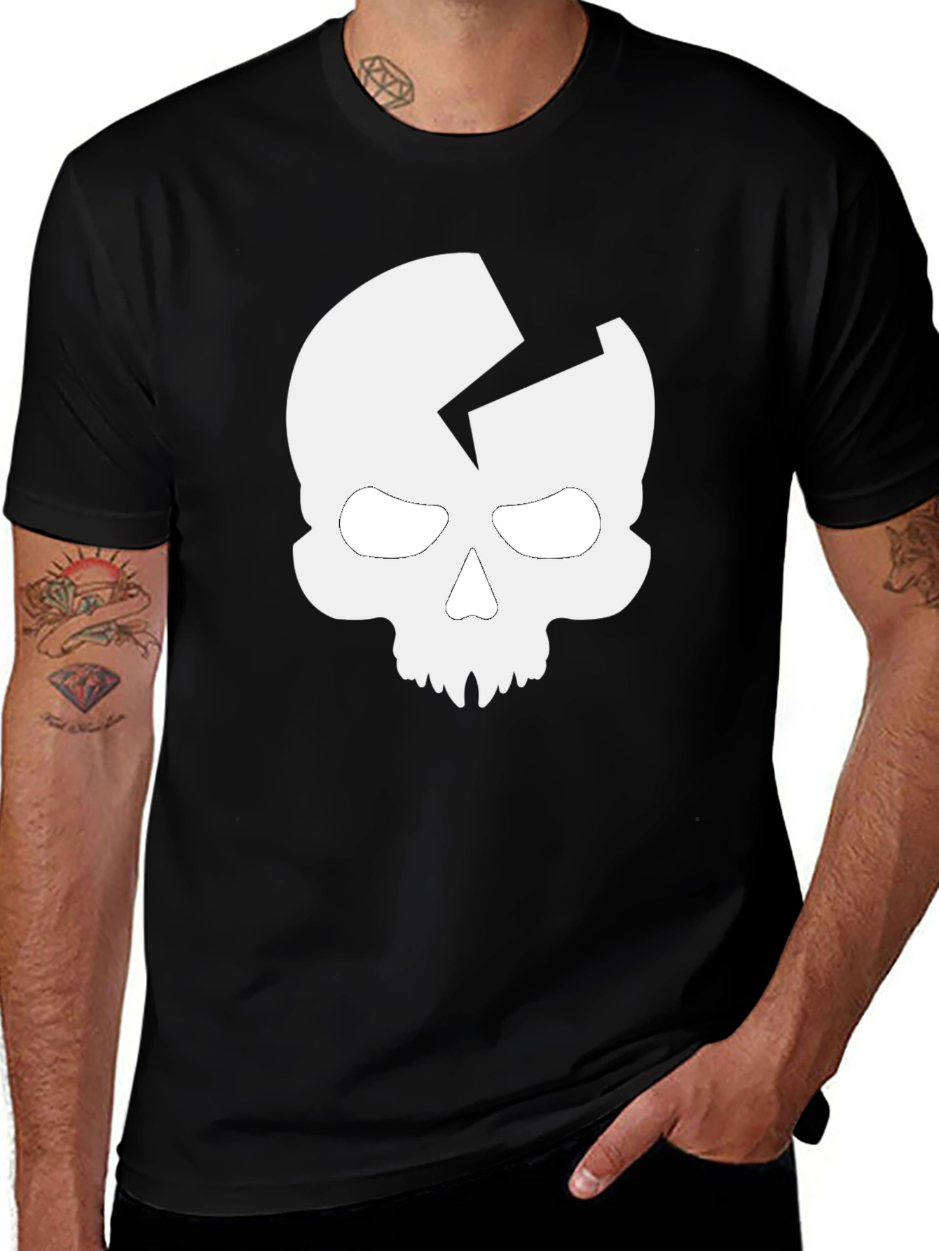 Skull Crack Graphic T-Shirt - Casual Black Tee