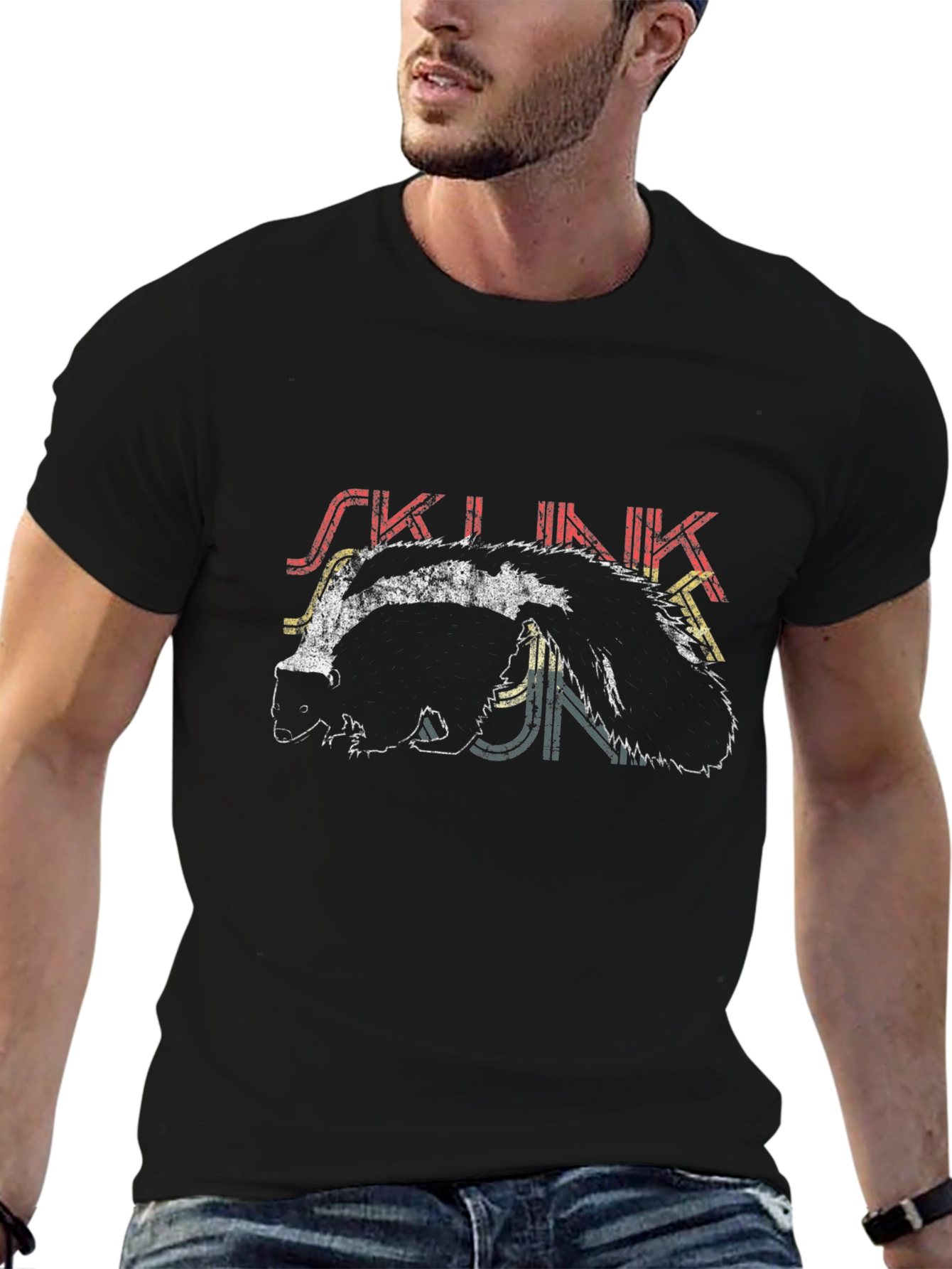 Vintage Skunk Graphic T-Shirt - Black