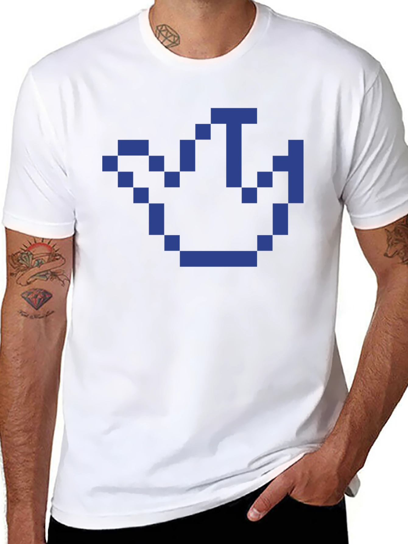 Pixel Crown T-Shirt - Retro Gaming Style
