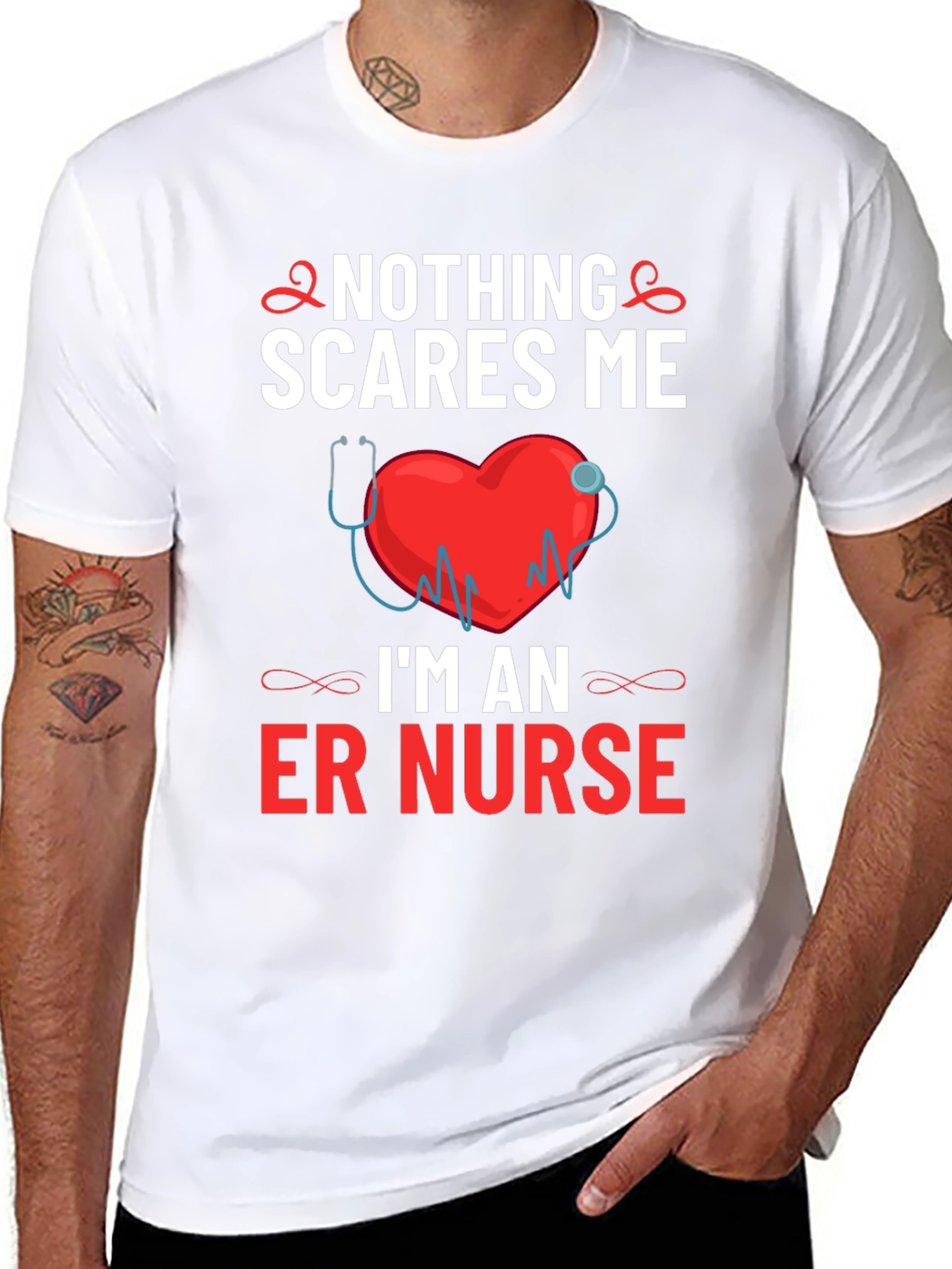 ER Nurse T-Shirt - Nothing Scares Me!