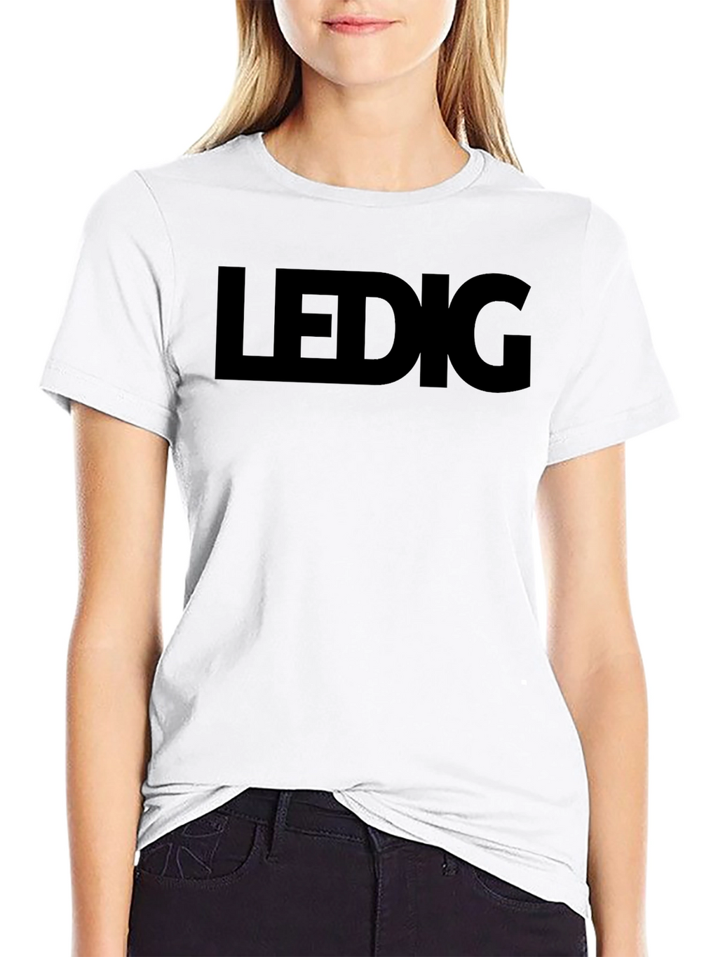 Ledig Black Graphic Tee - Stylish Mens T-Shirt