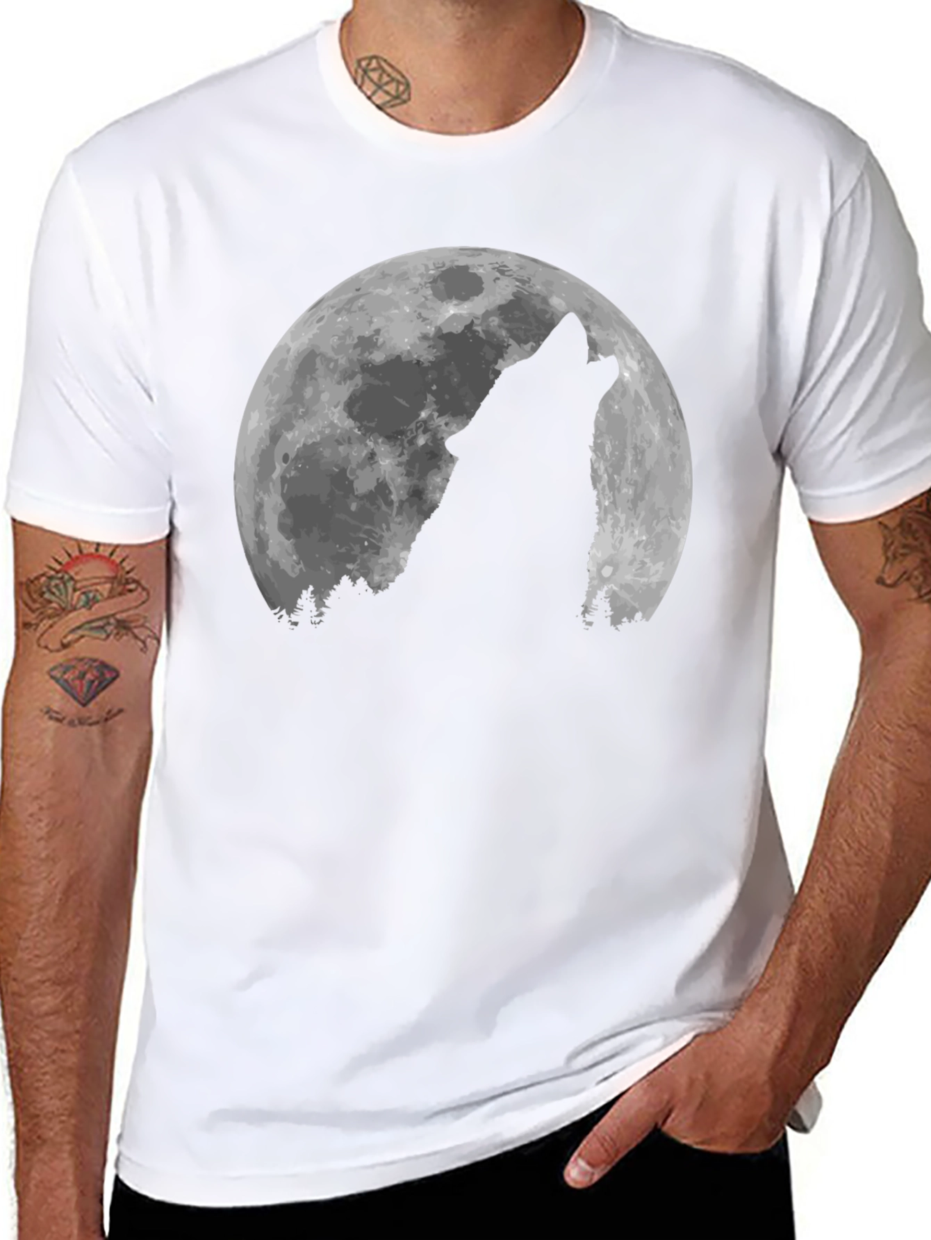 Wolf Howling at the Moon Graphic T-Shirt