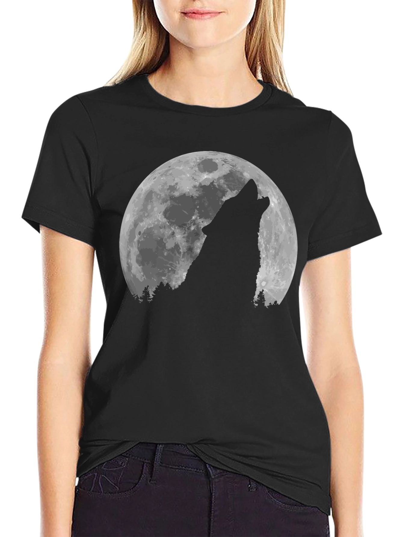 Wolf Howling at the Moon Graphic T-Shirt