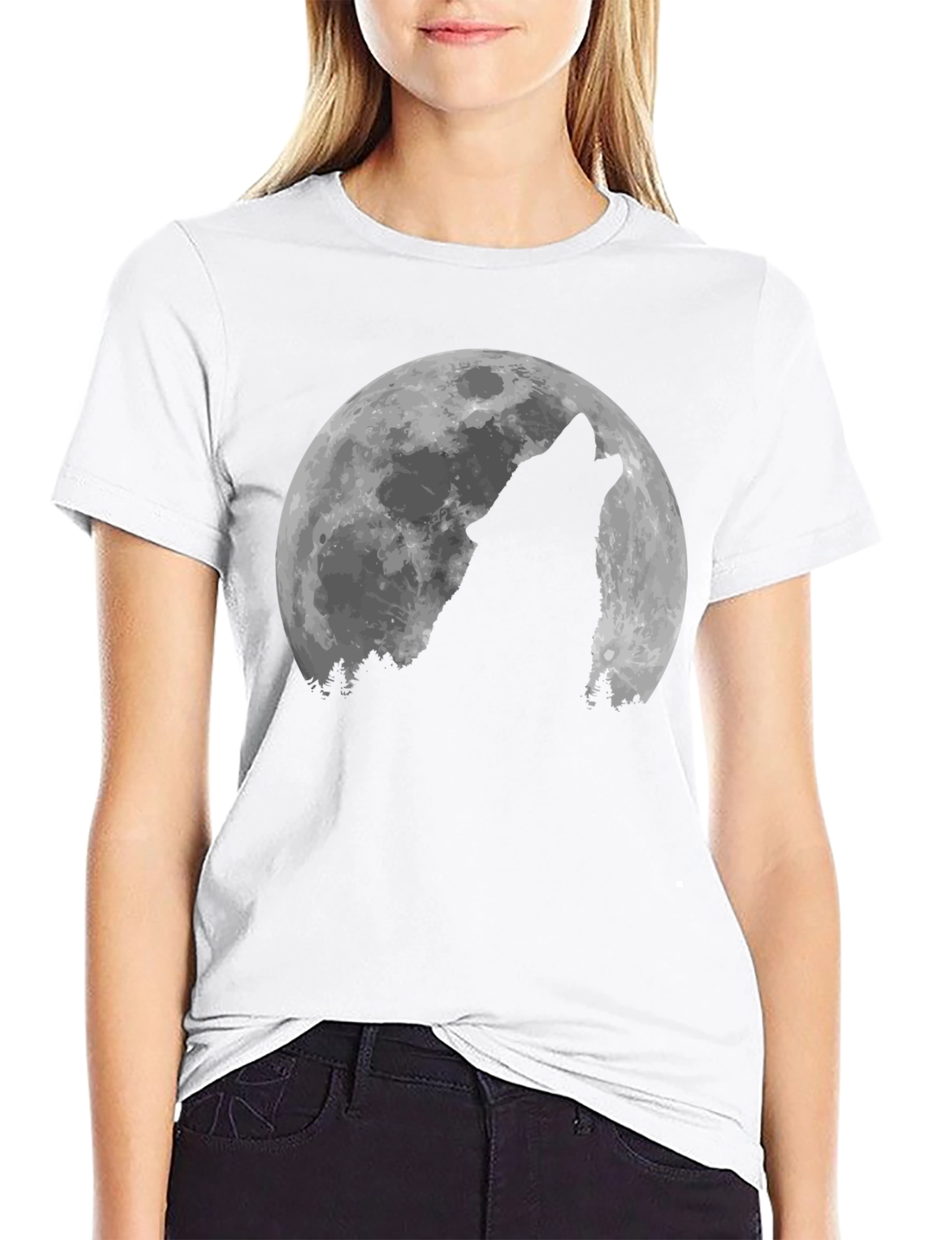 Wolf Howling at the Moon Graphic T-Shirt