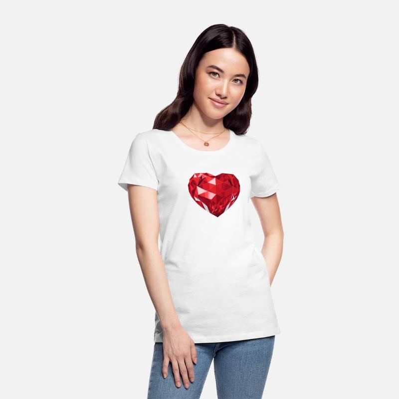 Shining red diamond heart