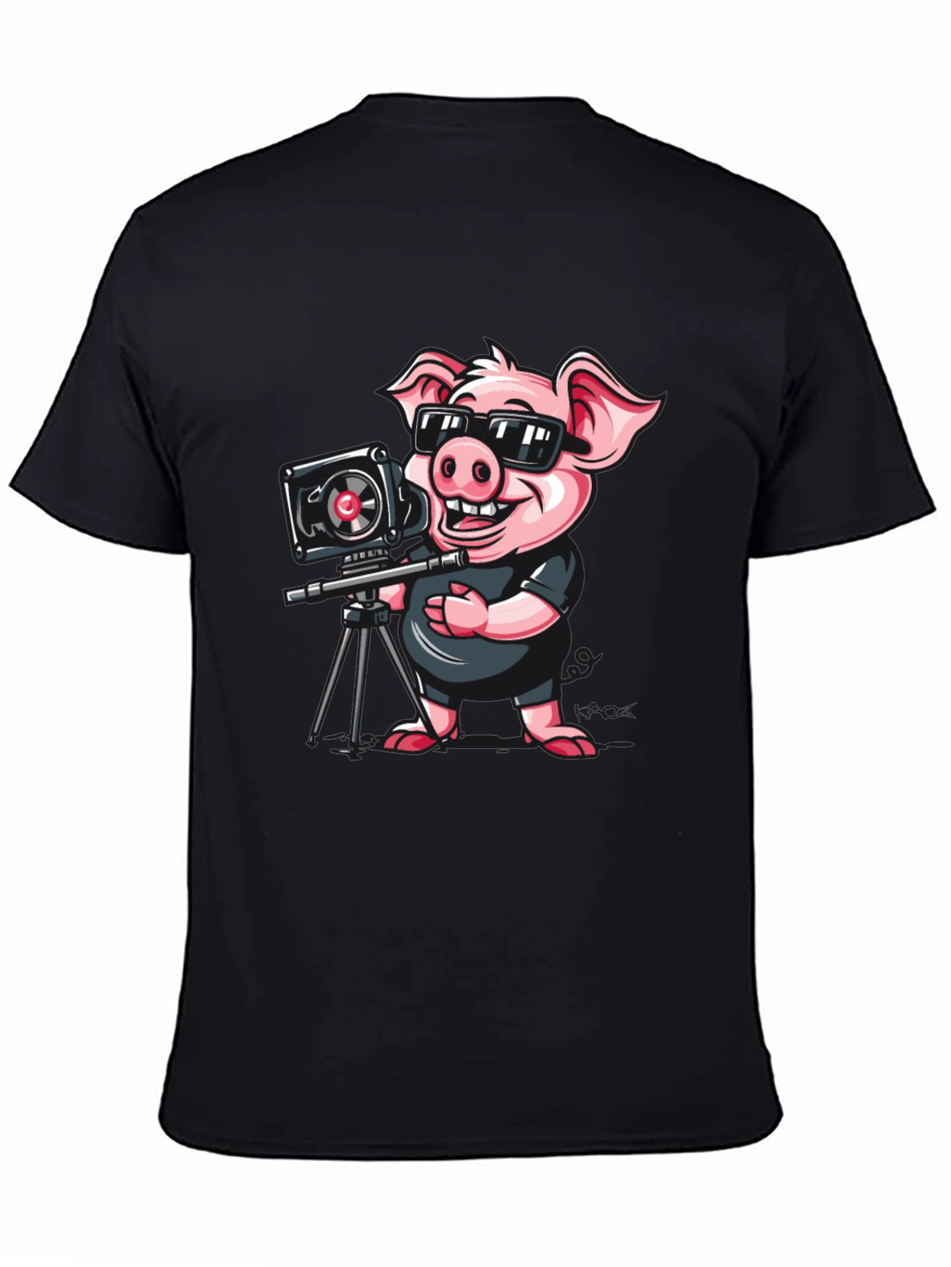 Pig Photographer Graphic T-Shirt