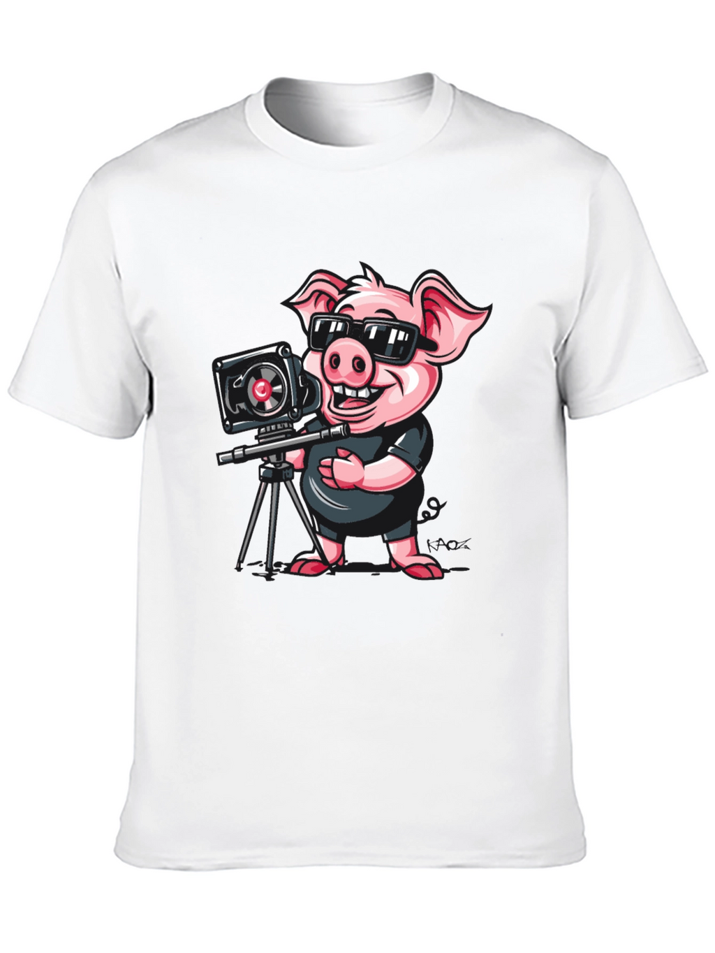 Pig Photographer Graphic T-Shirt