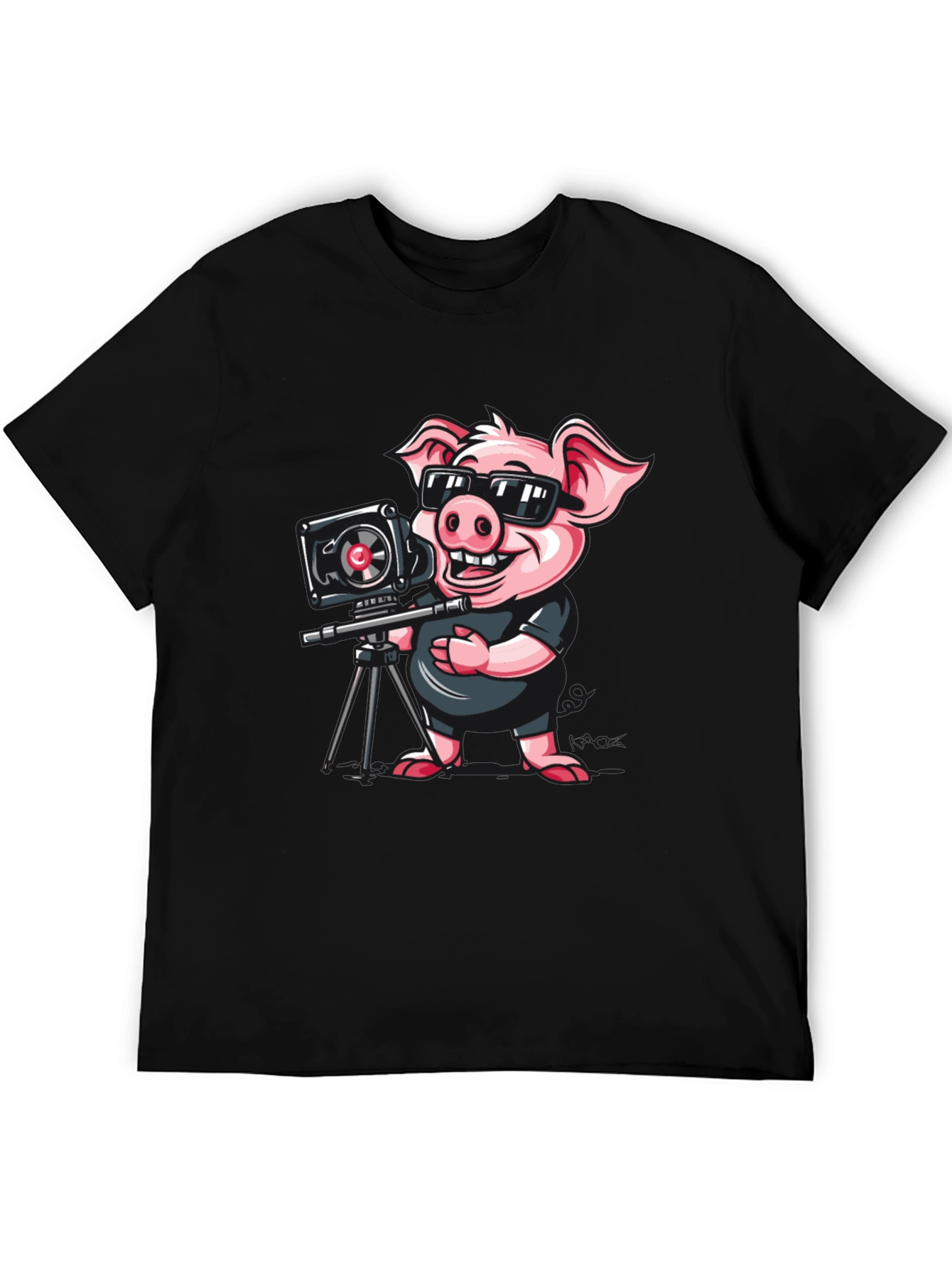Pig Photographer Graphic T-Shirt